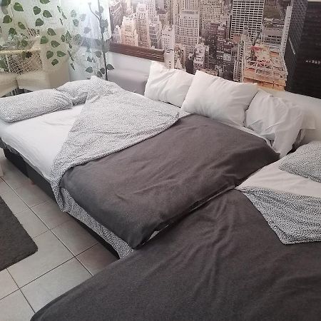 Low Cost Apartment Белград Екстериор снимка