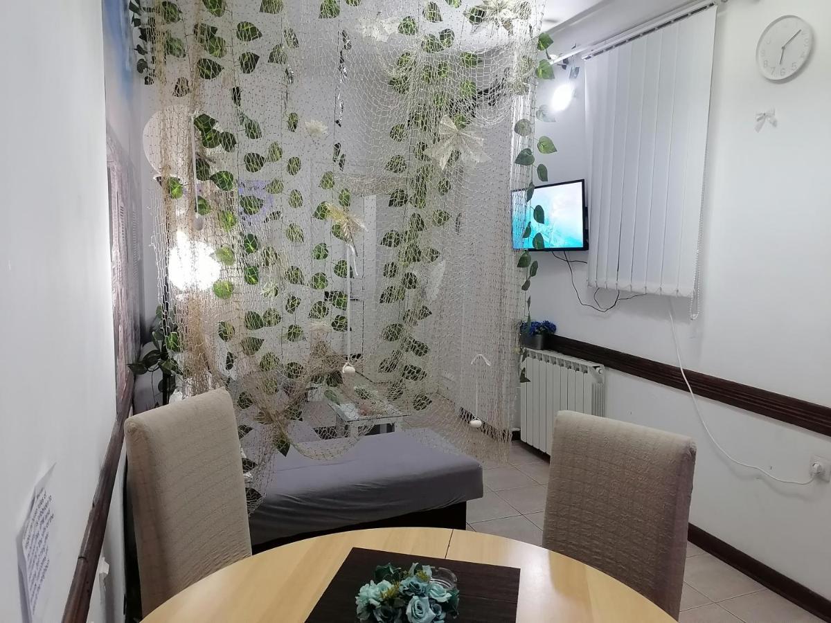 Low Cost Apartment Белград Екстериор снимка