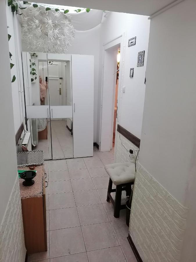 Low Cost Apartment Белград Екстериор снимка